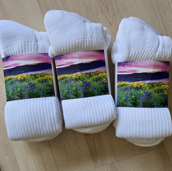 NWT diabetic socks - Picture 1 of 3